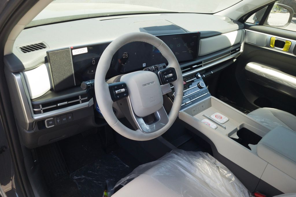 New 2027 Gray Hyundai SE image 13