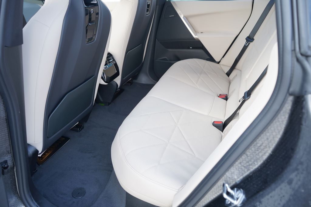 Thumbnail: 2026 BMW iX - 19