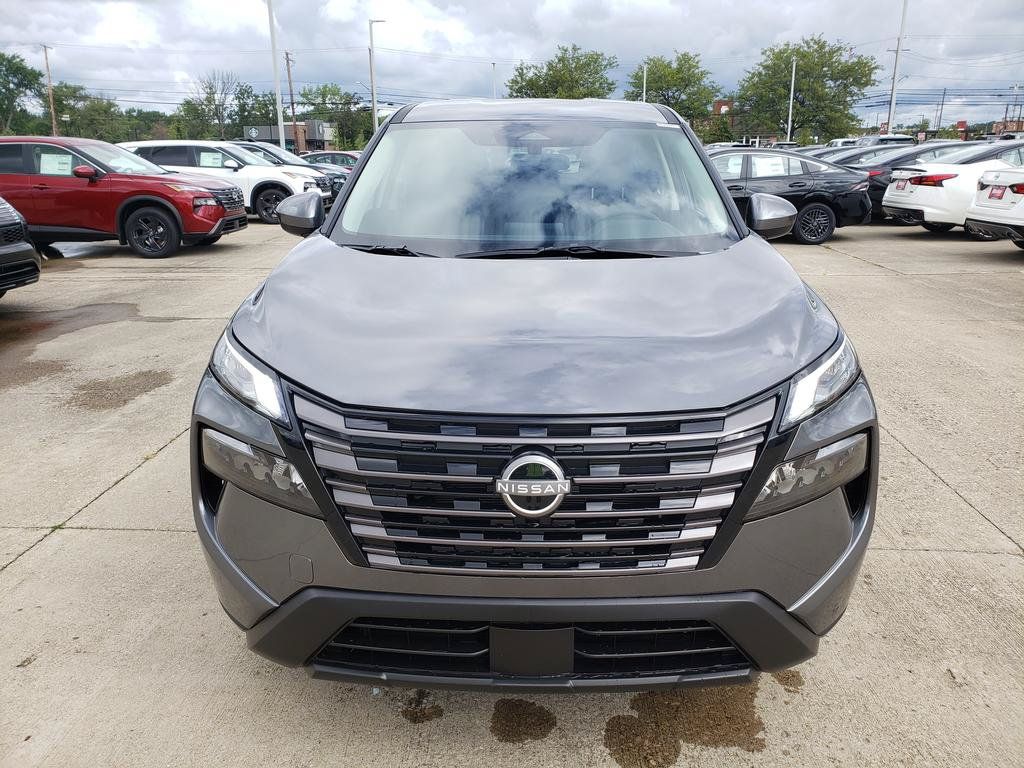 Photo 2 of 2026 Nissan Rogue SV