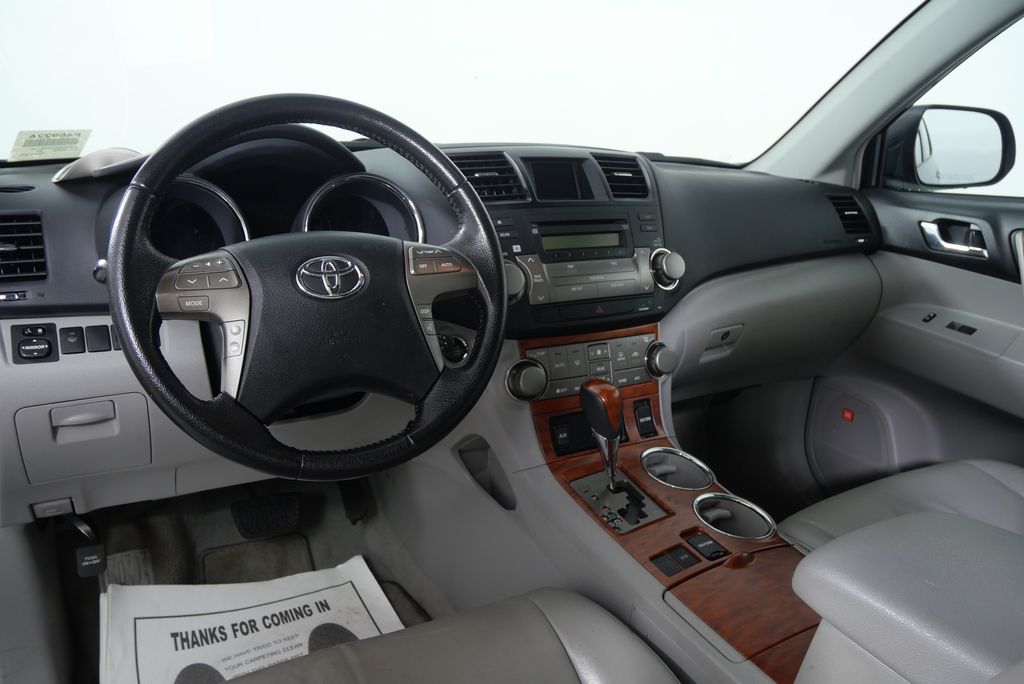 2010 Toyota Highlander Limited 17