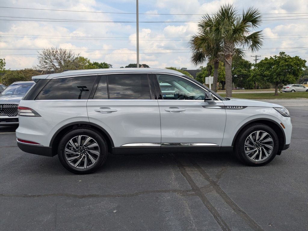 2025 Lincoln Aviator Premiere