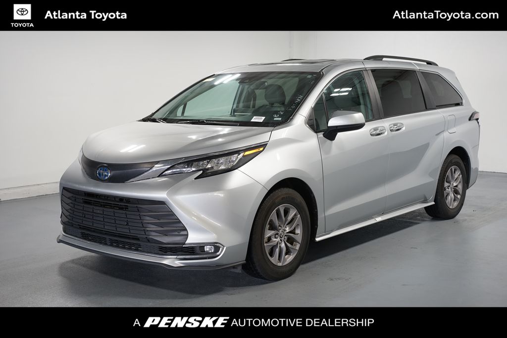 Thumbnail: 2023 Toyota Sienna - 1