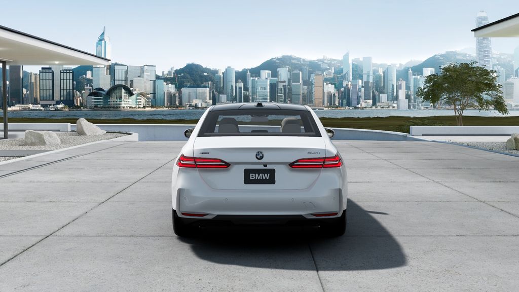 Thumbnail: 2026 BMW 5 Series - 31