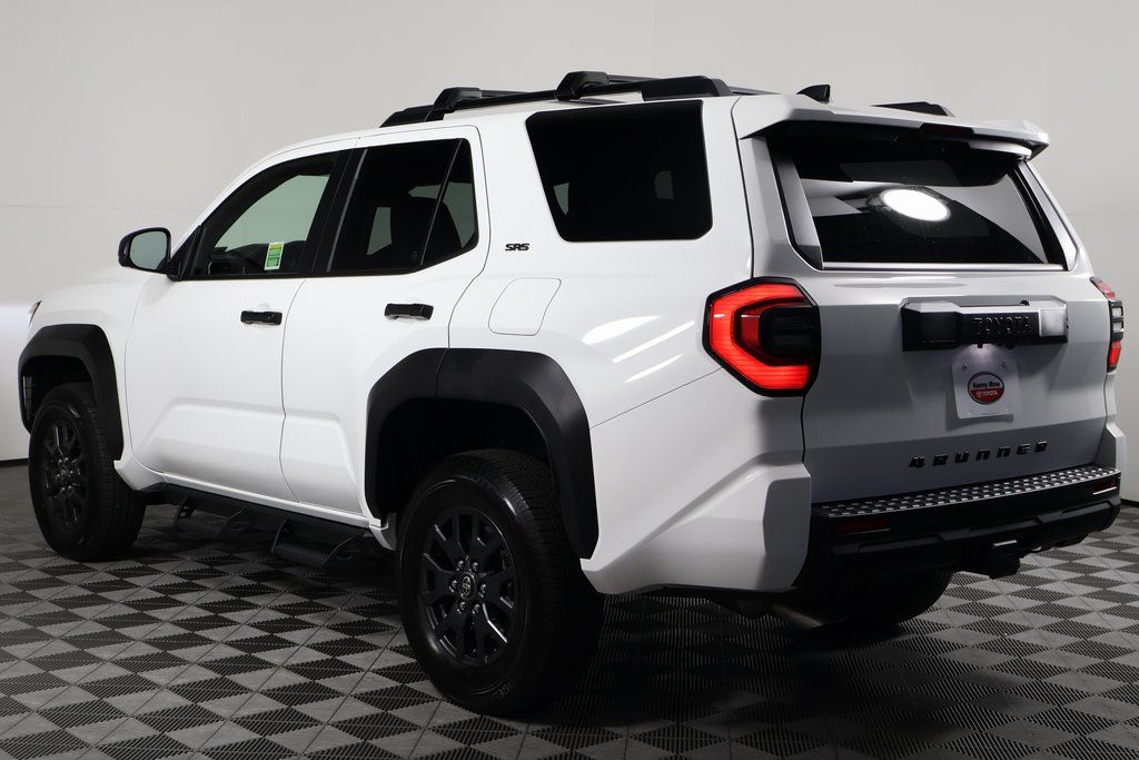 Thumbnail: 2025 Toyota 4Runner - 6