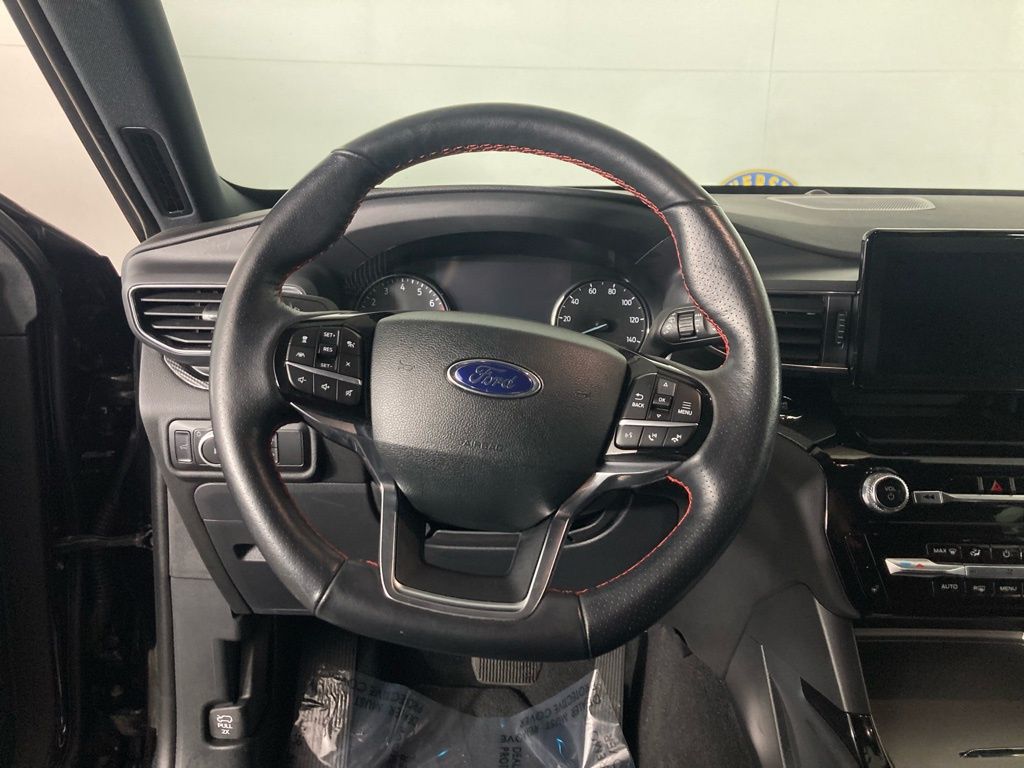 Certified Used 2023 Black Ford ST-Line image 8