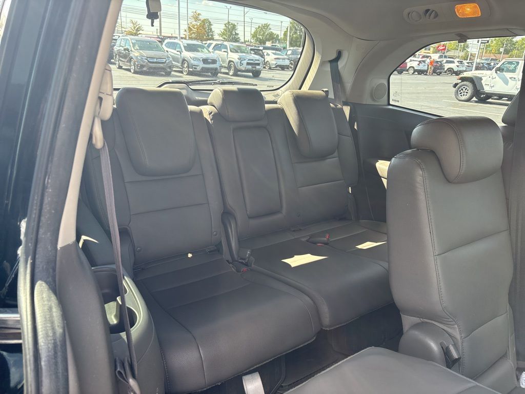 2015 Honda Odyssey Touring Elite photo 22