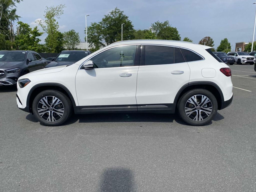 2025 Mercedes-Benz GLA 250 9