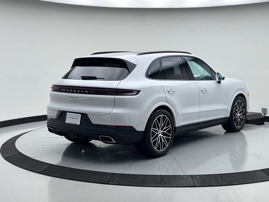 Thumbnail: 2025 Porsche Cayenne - 9