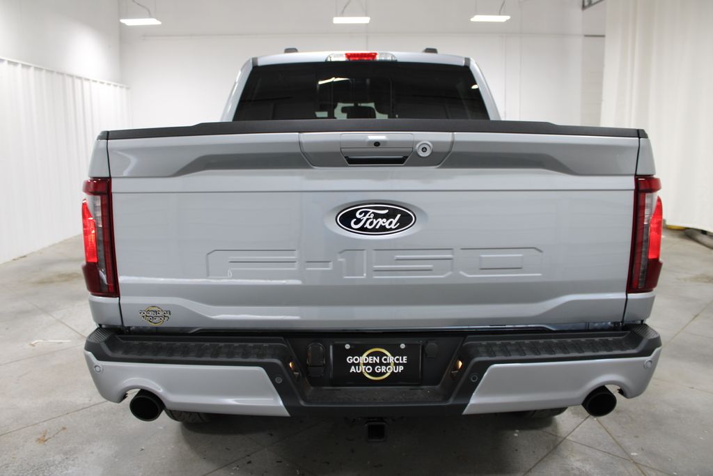 View vehicle photo 7