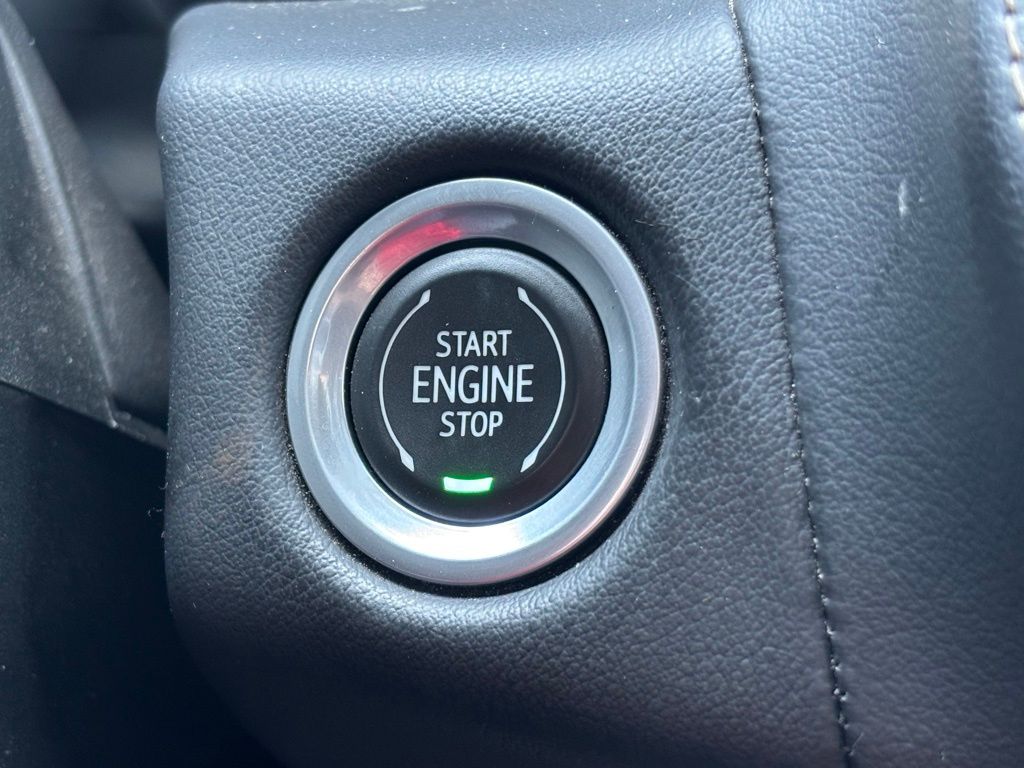 2023 Chevrolet Suburban Premier photo