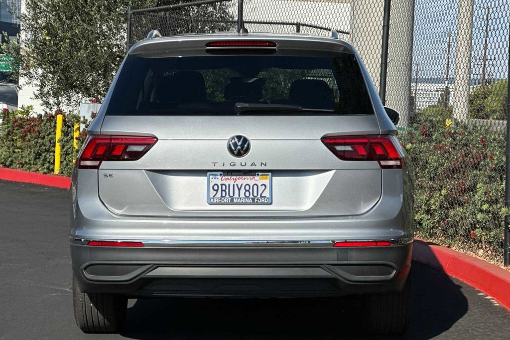 2022 Volkswagen Tiguan 2.0T SE 6