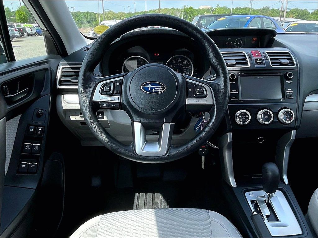 2018 Subaru Forester — photo 17