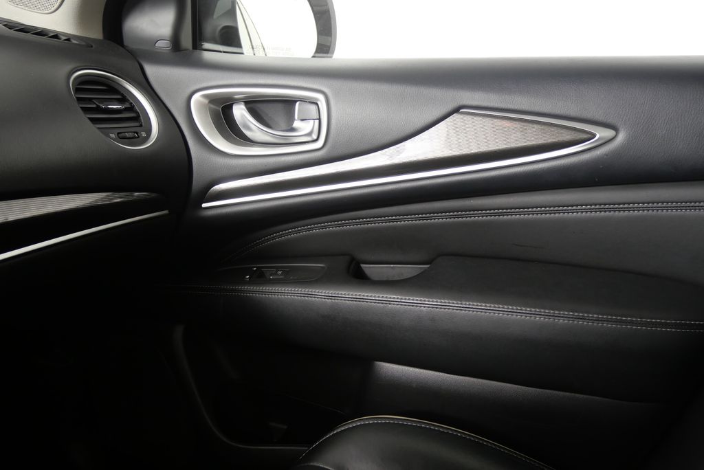 2017 INFINITI QX60 Base 27