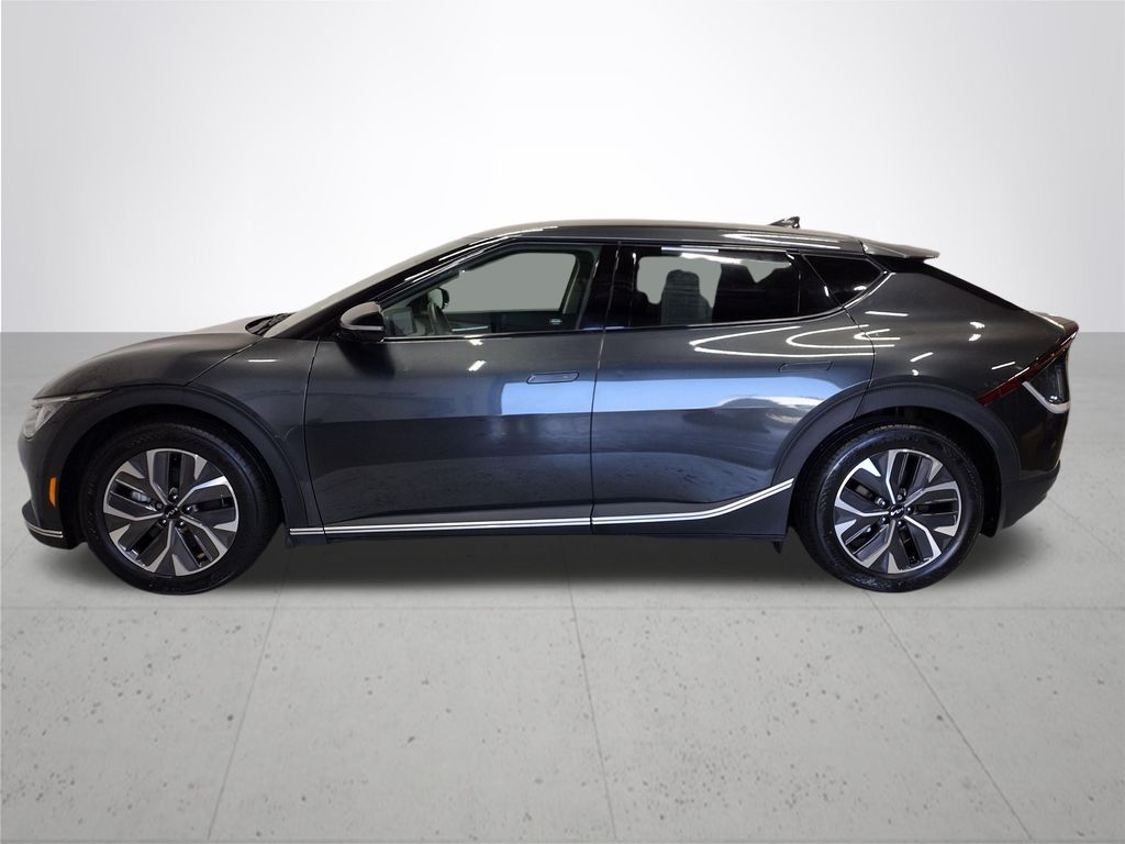 2024 Kia EV6 Light