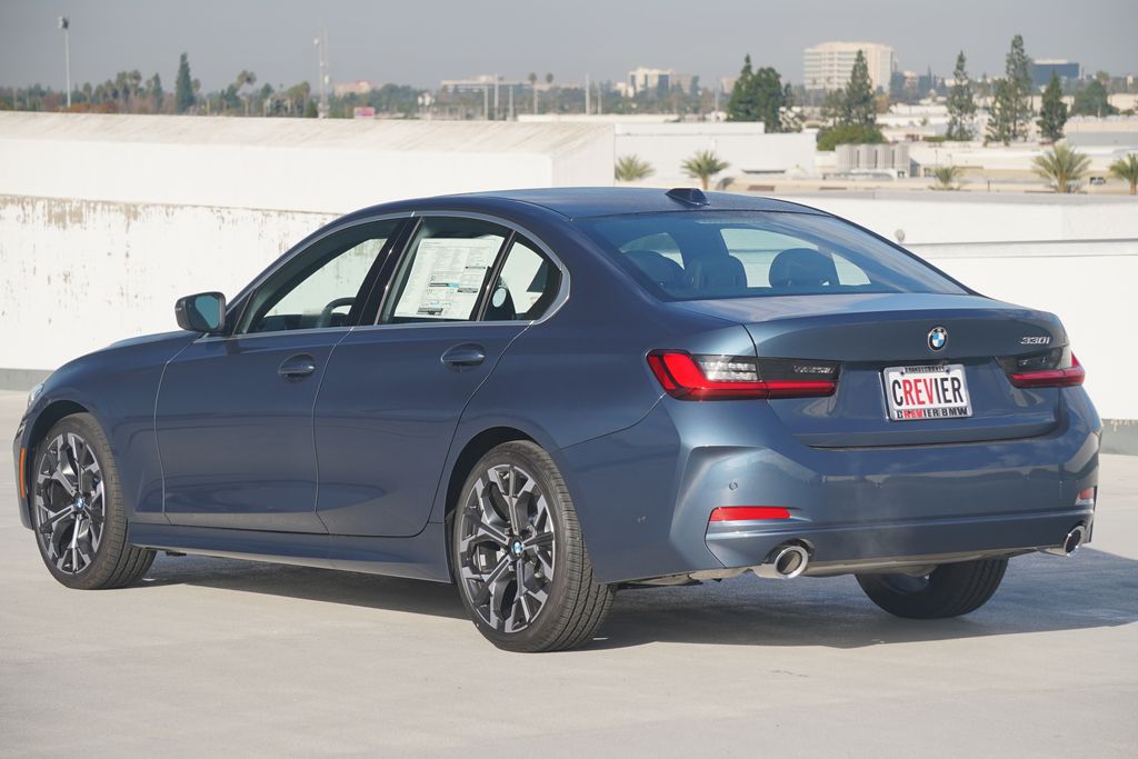 Thumbnail: 2026 BMW 3 Series - 7