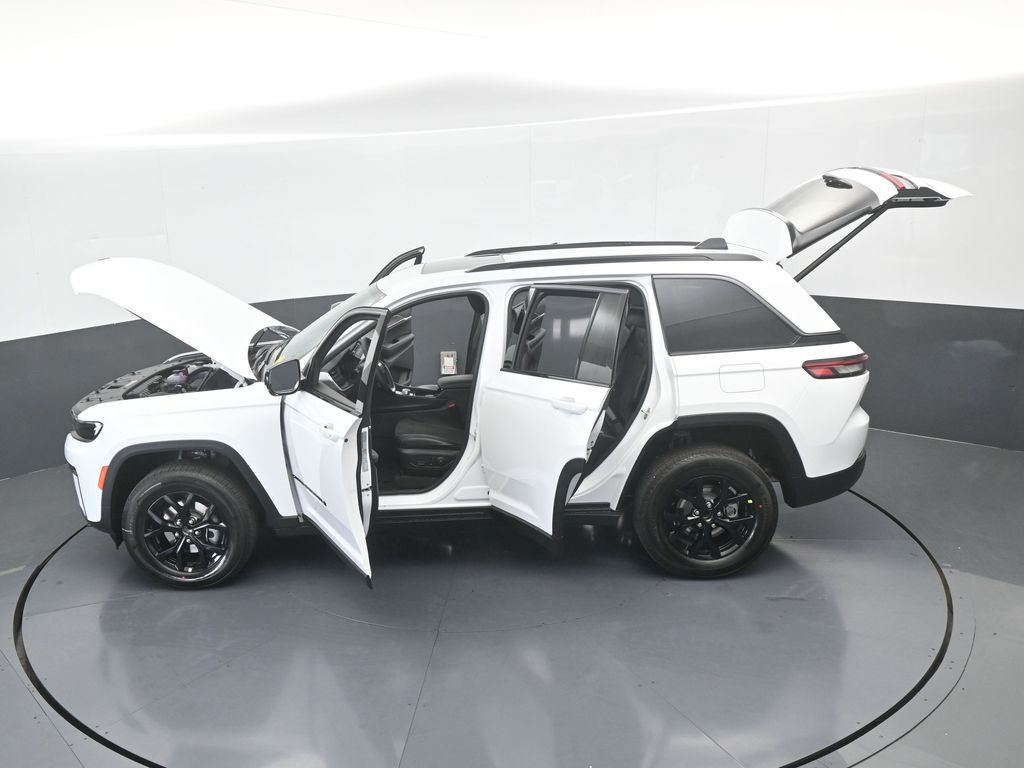 New 2026 Bright White Clearcoat Jeep Laredo image 61