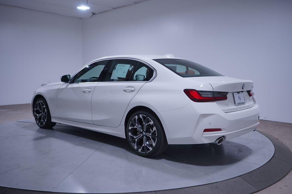 Thumbnail: 2025 BMW 3 Series - 3