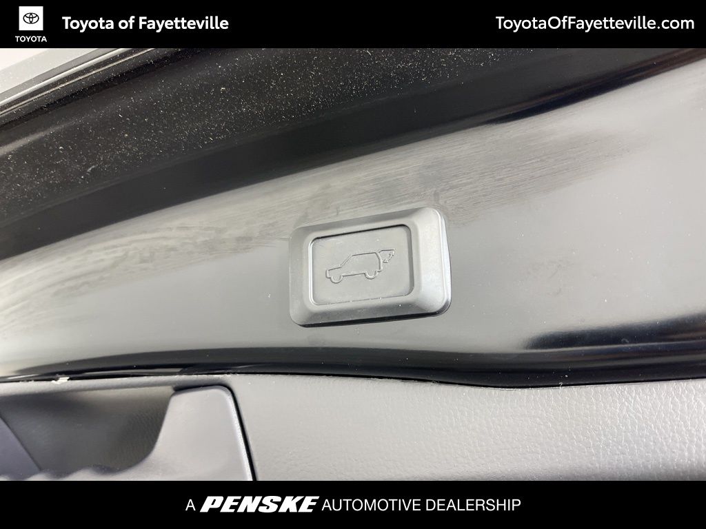 Thumbnail: 2025 Toyota RAV4 - 11