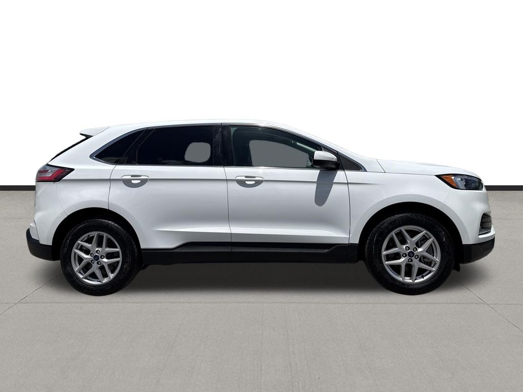 2024 Ford Edge SEL - 3