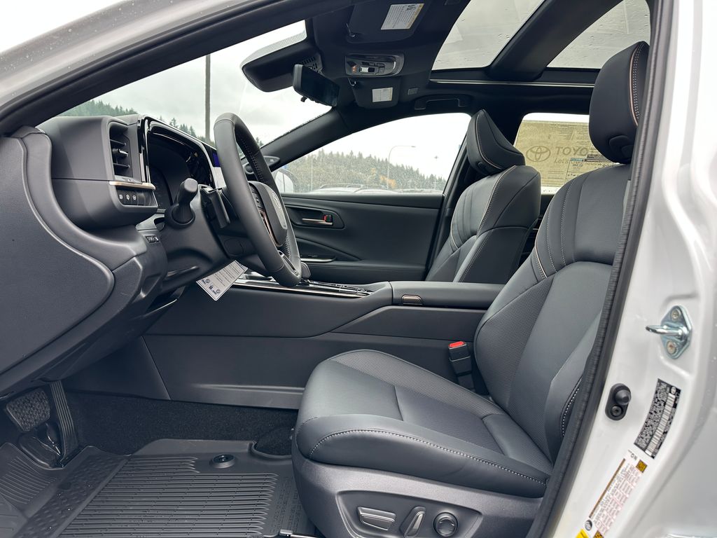 2025 Toyota Crown Signia Limited