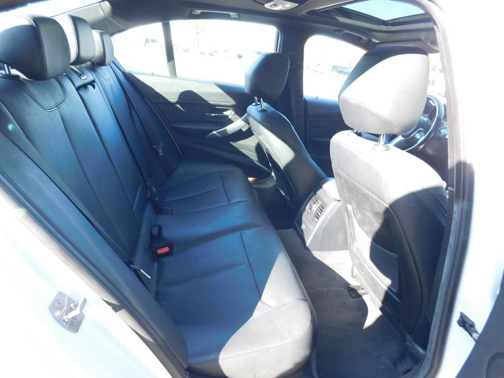 Thumbnail: 2015 BMW 3 Series - 5
