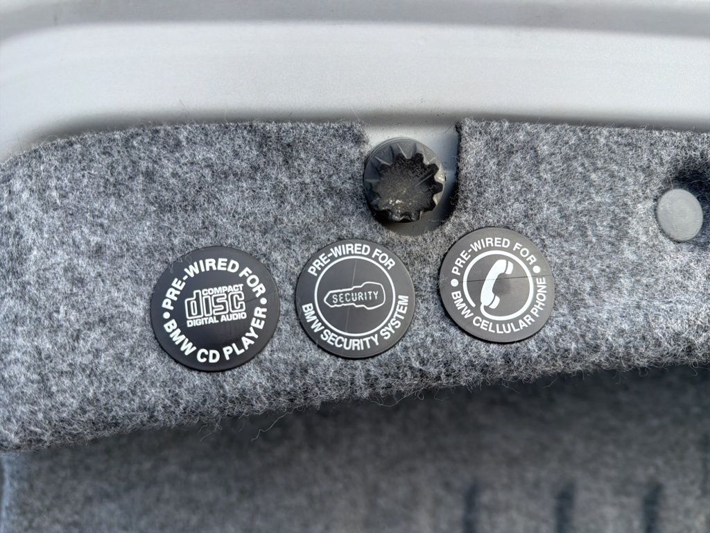 Thumbnail: 2001 BMW 3 Series - 16