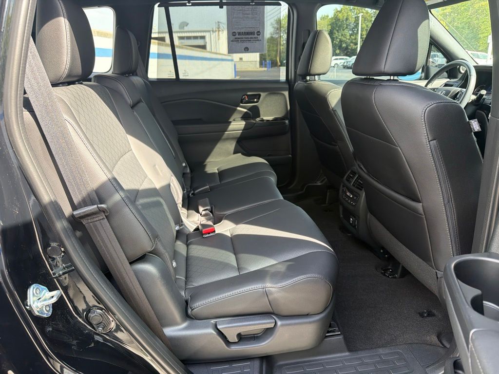 Thumbnail: 2023 Honda Passport - 23