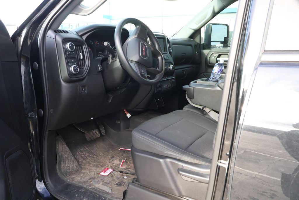 Thumbnail: 2021 GMC Sierra 3500 - 11