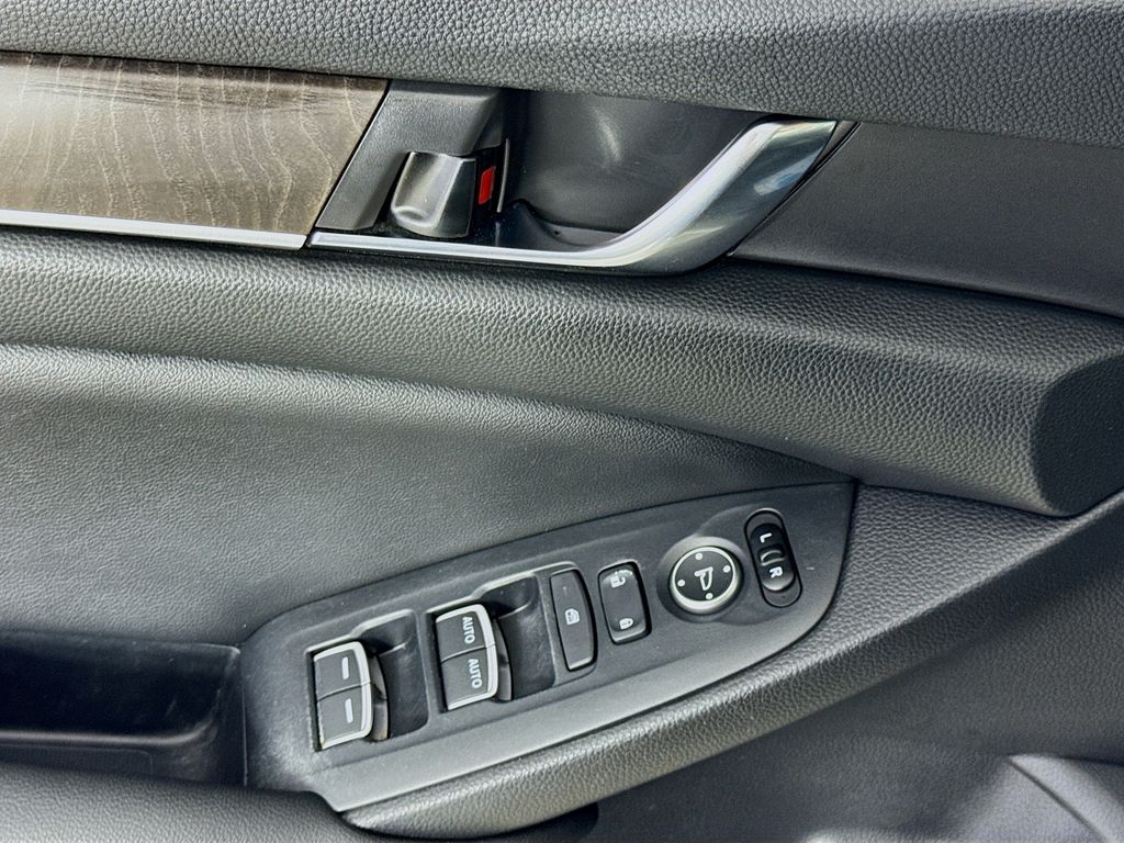 Used Car 2020 Honda Accord  Ex For Sale Under $20,000 In Austin, Texas