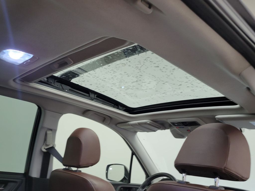 Thumbnail: 2018 Subaru Forester - 16