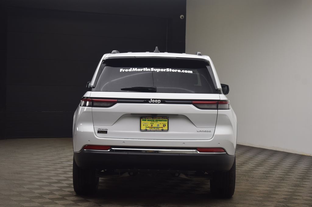 new 2026 Jeep Grand Cherokee car, priced at $43,595