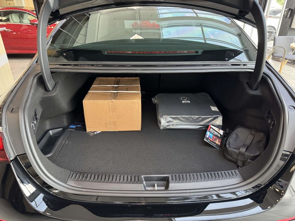 Thumbnail: 2026 Mercedes-Benz E-Class - 12