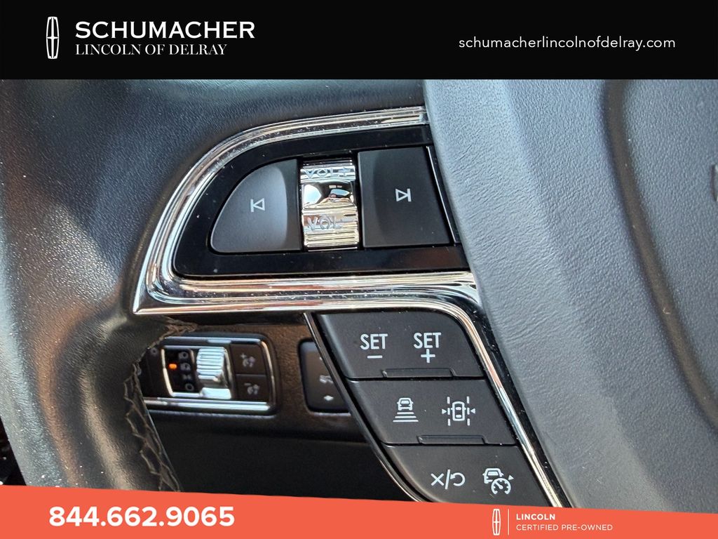 used 2024 Lincoln Navigator car, priced at $76,484
