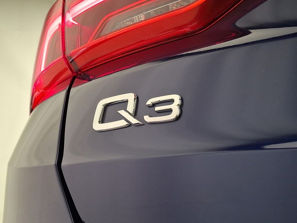 Thumbnail: 2024 Audi Q3 - 30