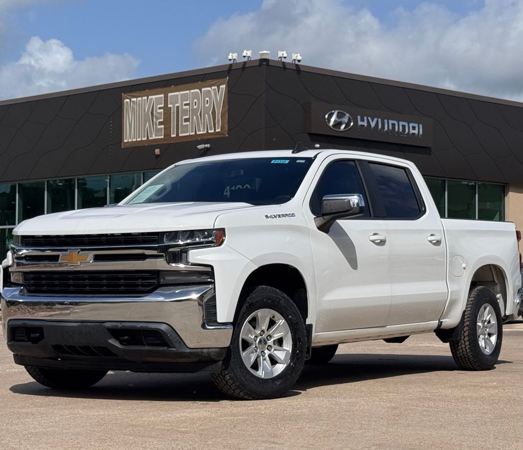Summit White 2019 Chevrolet Silverado 1500 Pickup Truck Four-Wheel Drive 8-Speed Automatic