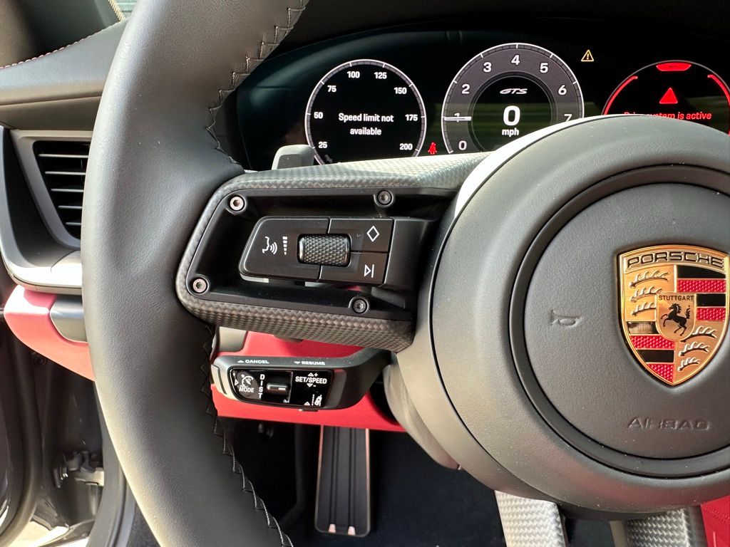 Thumbnail: 2025 Porsche 911 - 25