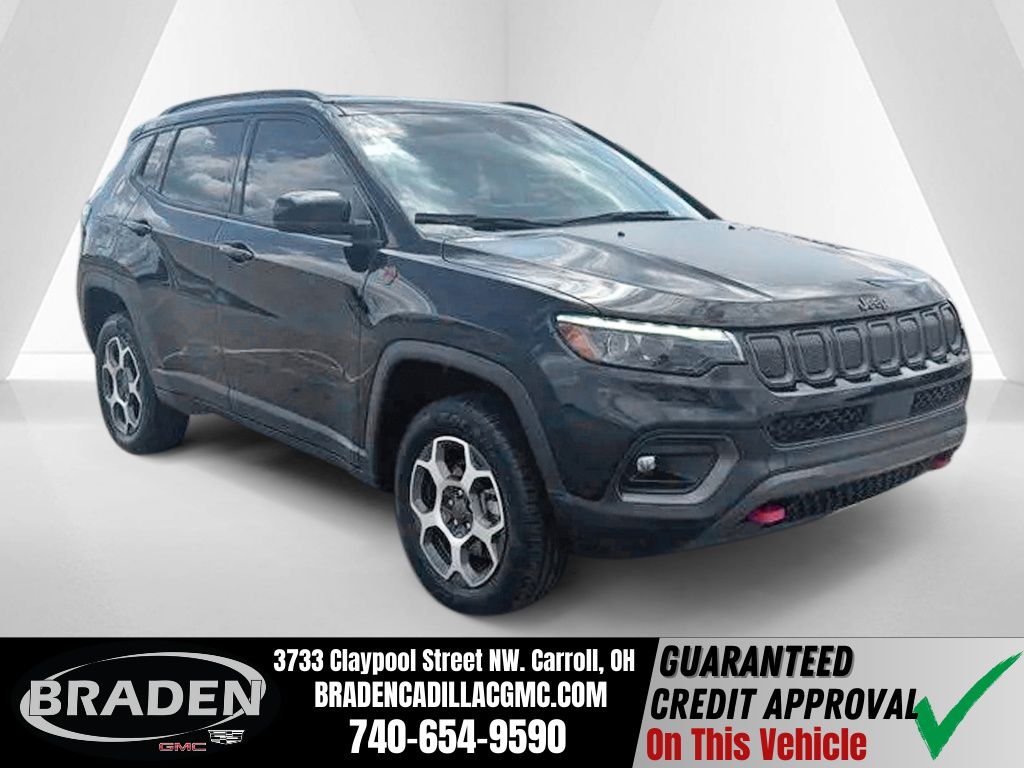Diamond Black Crystal Pearlcoat 2022 Jeep Compass SUV / Crossover Four-Wheel Drive 9-Speed Automatic