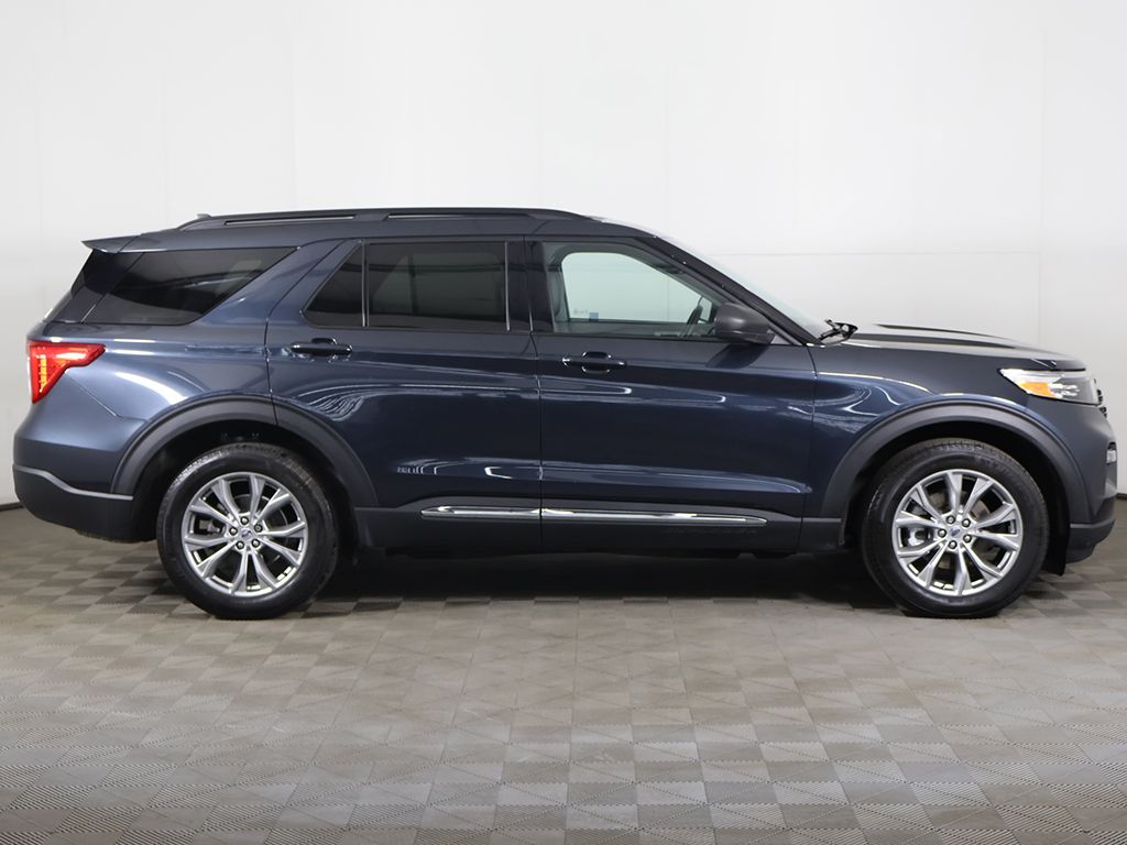 Used 2024 Blue Ford XLT image 17