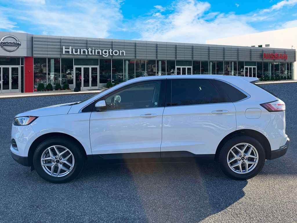 2024 Ford Edge SEL - Photo 4