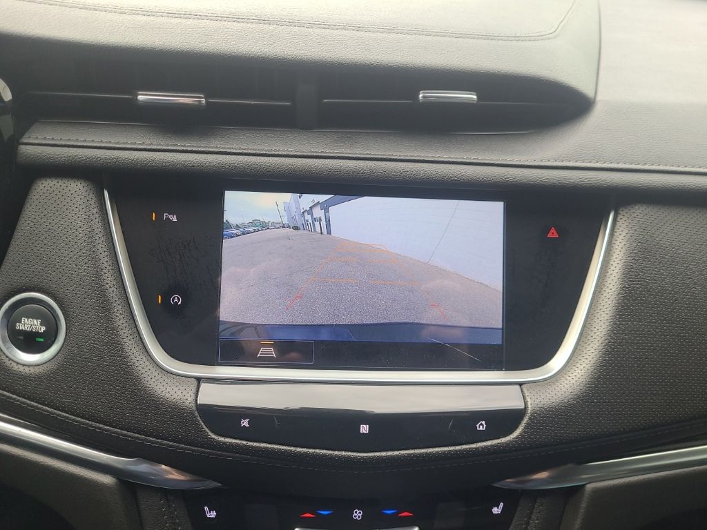 used 2021 Cadillac XT5 car, priced at $25,632