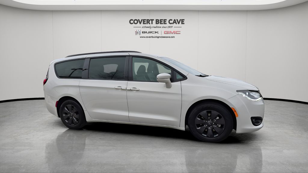 Used Car 2020 Chrysler Pacifica Hybrid  Limited For Sale Under $30,000 In Austin, Texas
