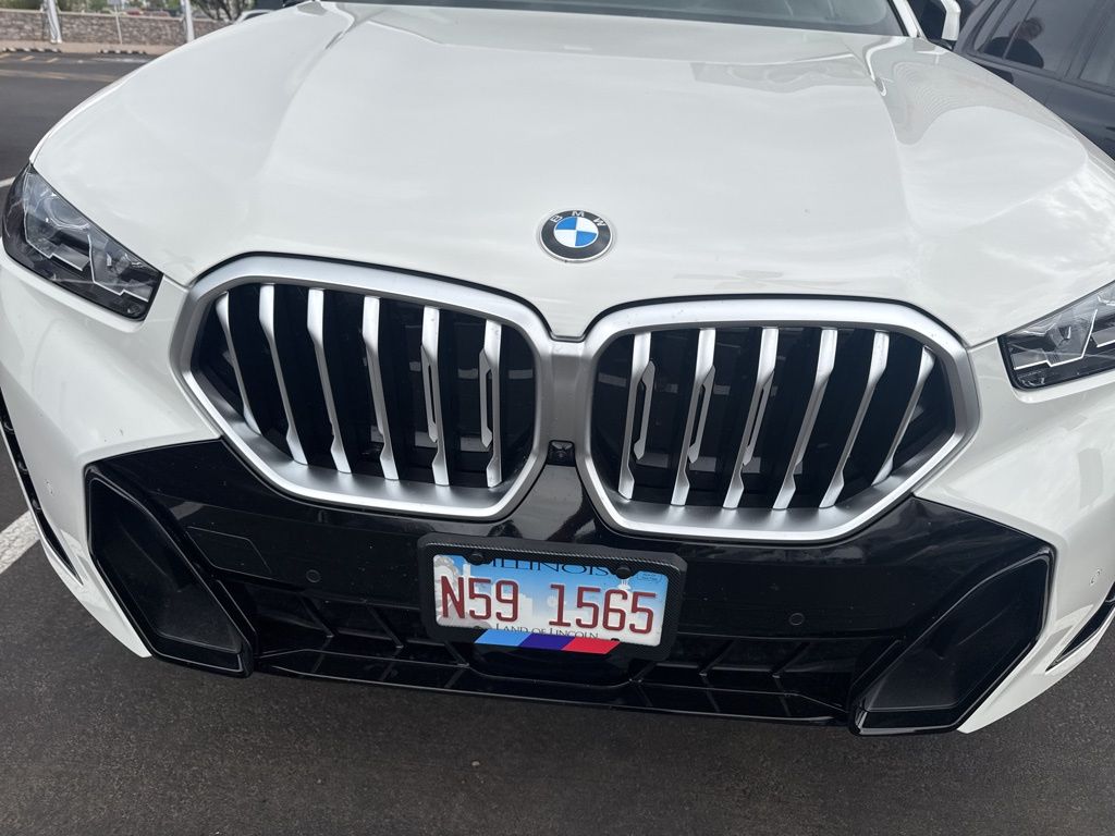 2025 BMW X6 xDrive40i 2