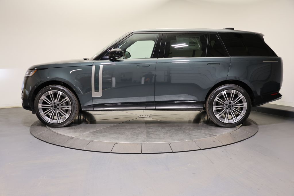 Thumbnail: 2026 Land Rover Range Rover - 2
