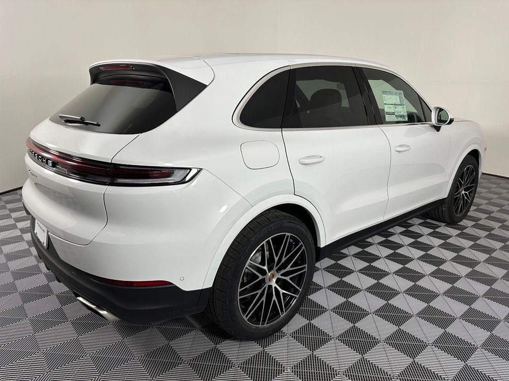 Thumbnail: 2026 Porsche Cayenne - 10