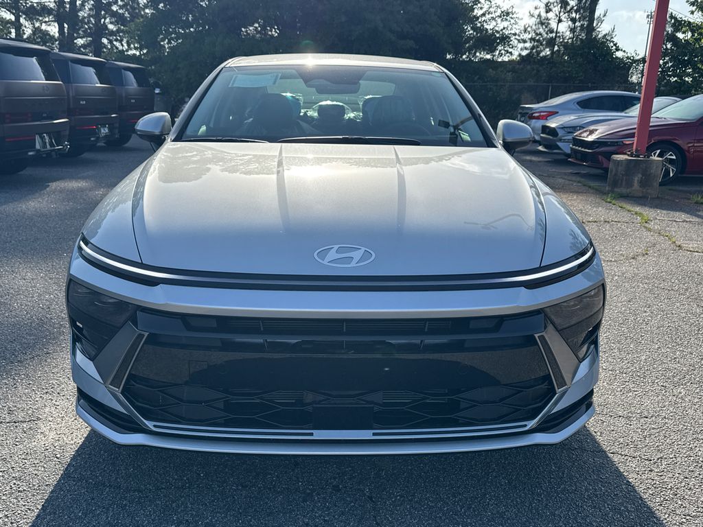2025 Hyundai Sonata SEL photo 8