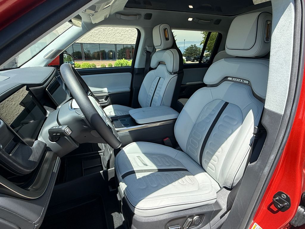 Exterior 10