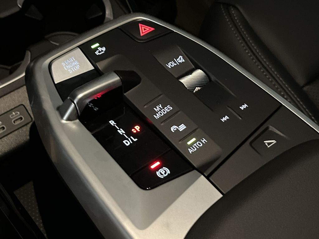 Thumbnail: 2026 BMW X1 - 19