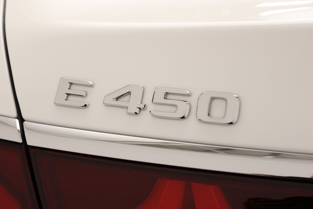 Thumbnail: 2027 Mercedes-Benz E-Class - 9