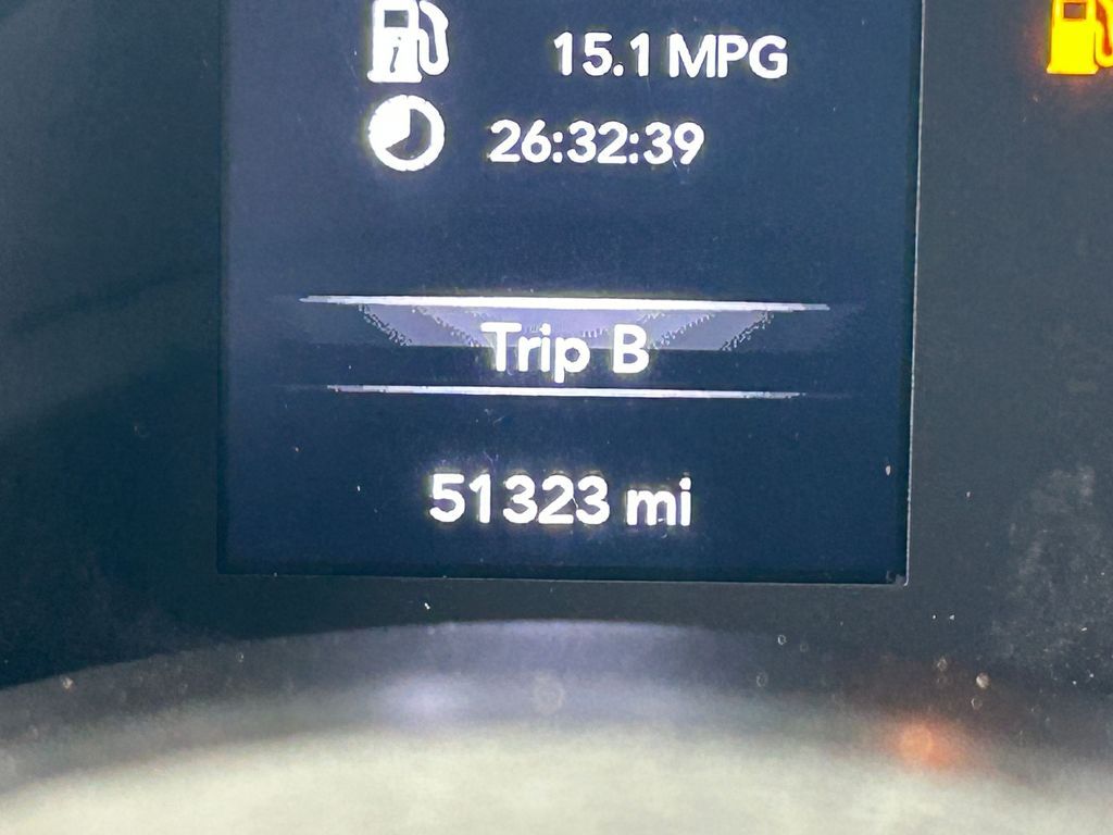 Used 2022 Granite Crystal Metallic Clearcoat Jeep Sport image 23