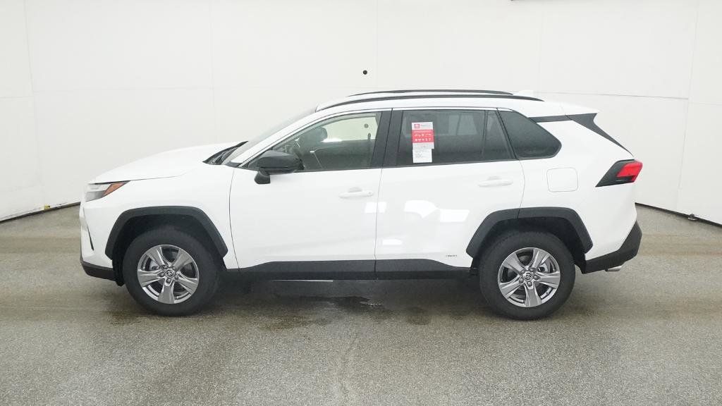 Thumbnail: 2025 Toyota RAV4 - 23